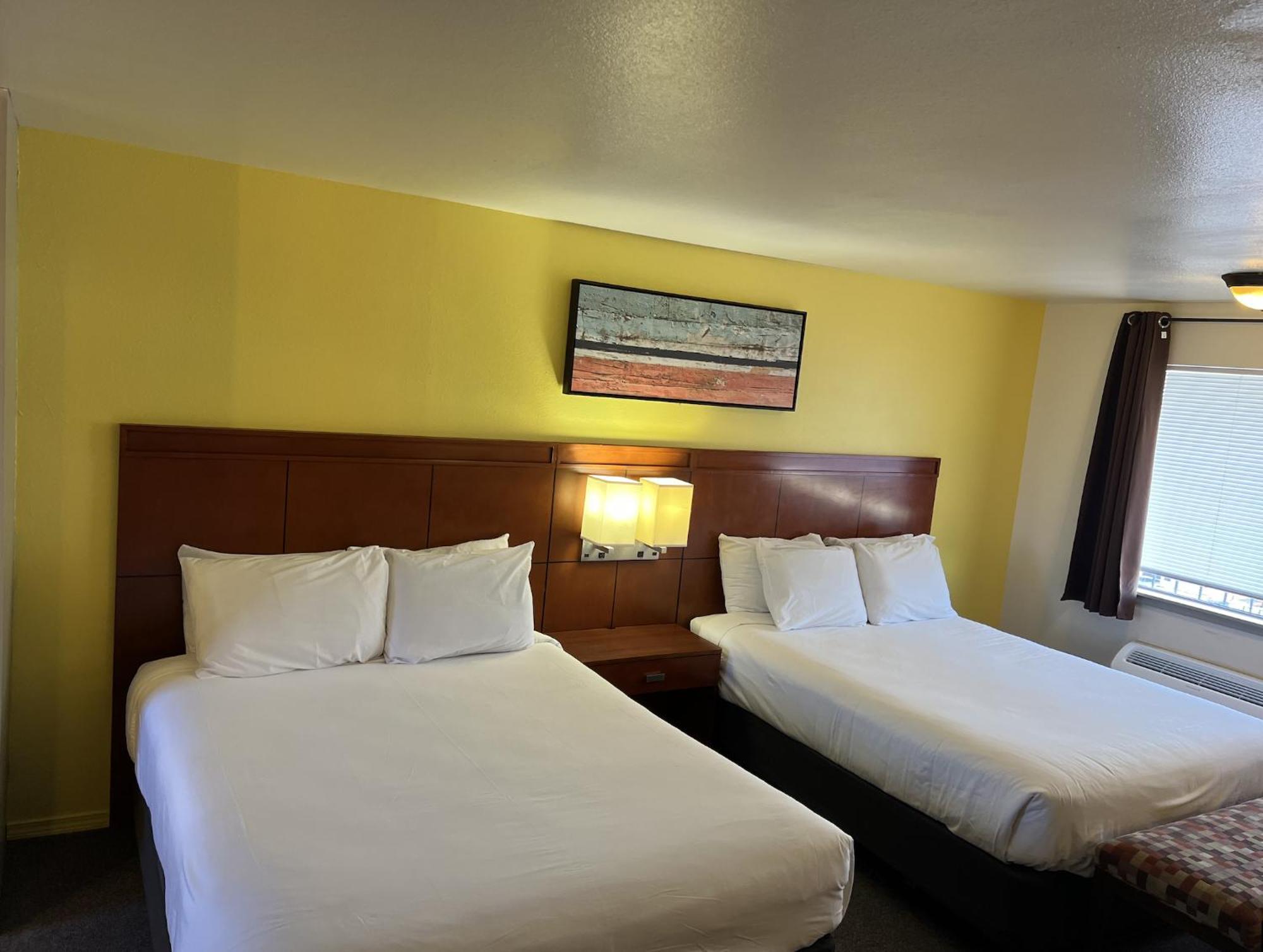 Lakeshore Inn Water Front Moses Lake Exterior photo